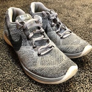 Nike Flyknit Lunar 3